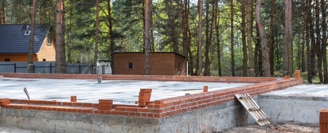 Что лучше фундамент из ФБС-блоков или монолитный