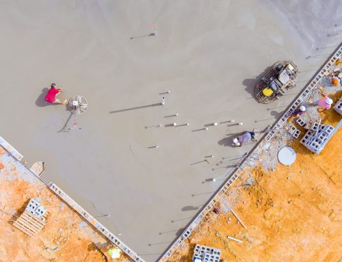 Как влияет погода на заливку бетона и как избежать трещин